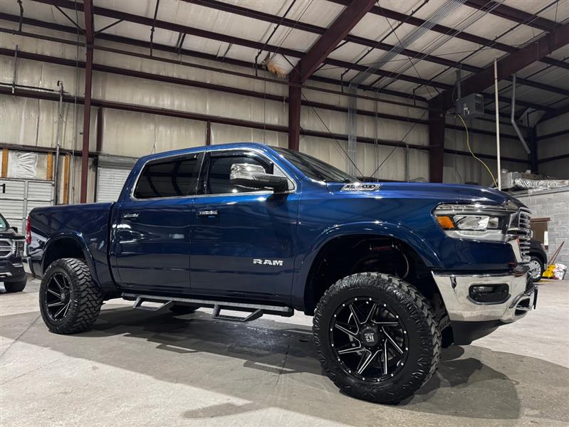 RAM 1500 Laramie Crew Cab SWB 4WD 2019