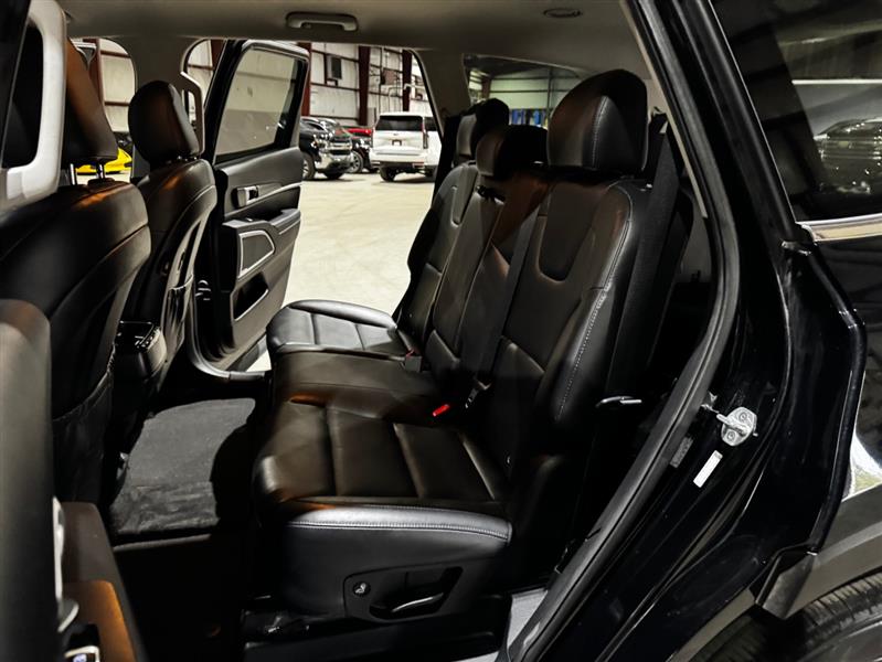 Kia Telluride LX 2020