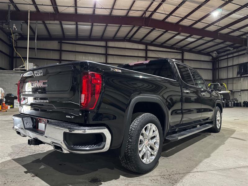 GMC Sierra 1500 SLT Crew Cab Short Box 4WD 2021