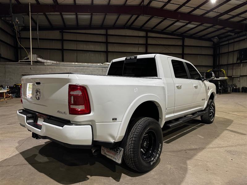 RAM 3500 Laramie Mega Cab 4WD DRW 2019