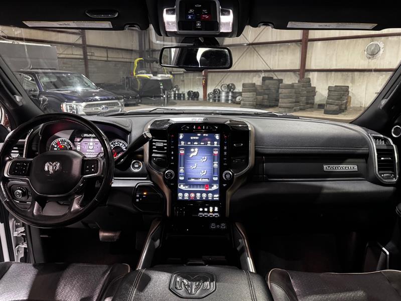 RAM 3500 Laramie Mega Cab 4WD DRW 2019