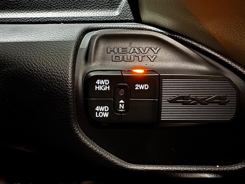 RAM 3500 Laramie Mega Cab 4WD DRW 2019