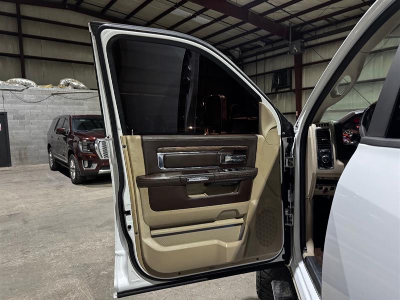 RAM 2500 Longhorn Crew Cab SWB 4WD 2014