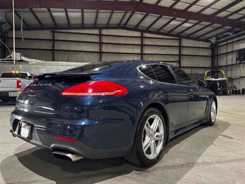 Porsche Panamera 4 2014