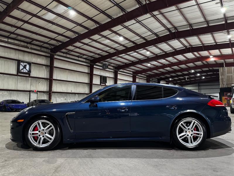 Porsche Panamera 4 2014