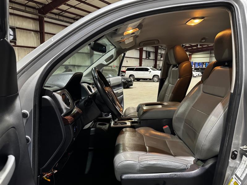 Toyota Tundra Limited 5.7L Double Cab 4WD 2014
