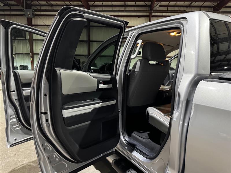 Toyota Tundra Limited 5.7L Double Cab 4WD 2014