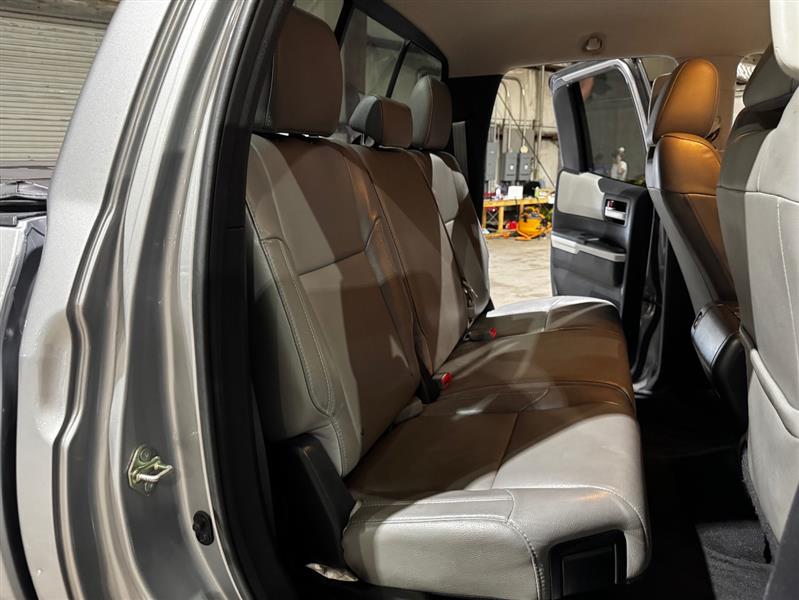 Toyota Tundra Limited 5.7L Double Cab 4WD 2014
