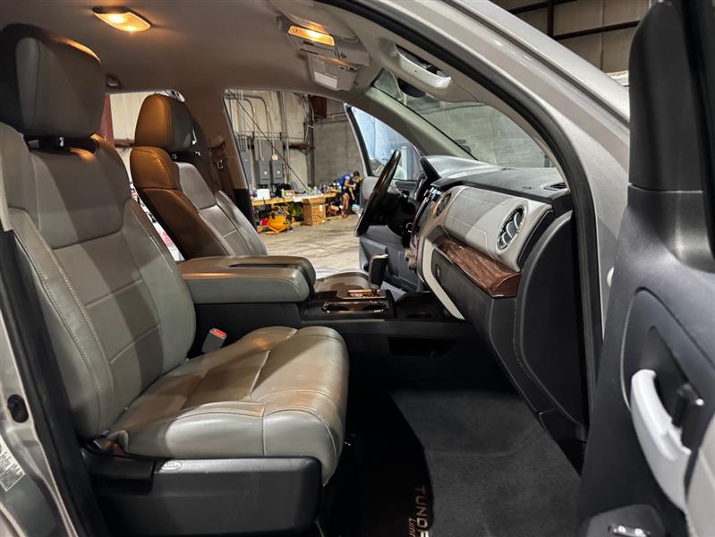 Toyota Tundra Limited 5.7L Double Cab 4WD 2014