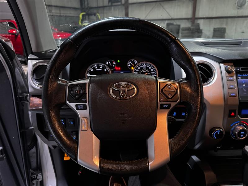 Toyota Tundra Limited 5.7L Double Cab 4WD 2014