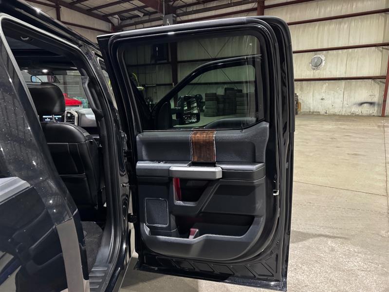 Ford F-150 Platinum SuperCrew 5.5-ft. Bed 2WD 2015