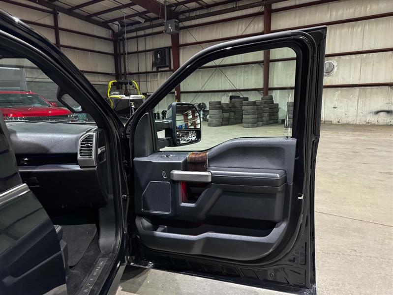 Ford F-150 Platinum SuperCrew 5.5-ft. Bed 2WD 2015