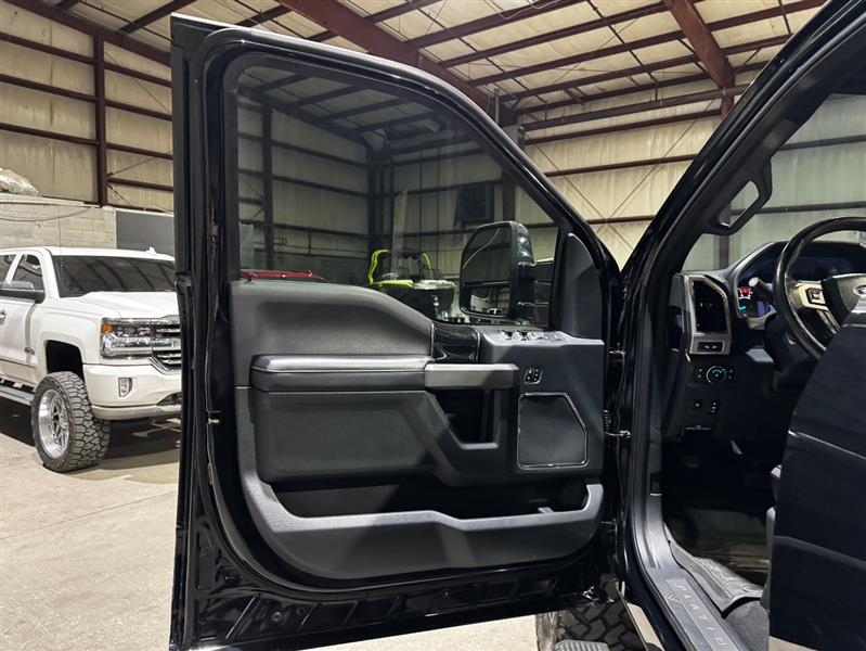 Ford F-250 SD Platinum Crew Cab 4WD 2022