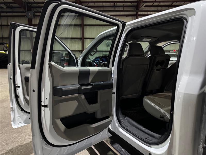 Ford F-250 SD XL Crew Cab 4WD 2022