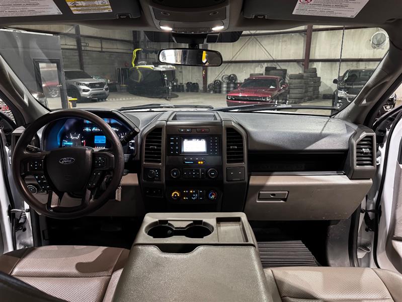 Ford F-250 SD XL Crew Cab 4WD 2022