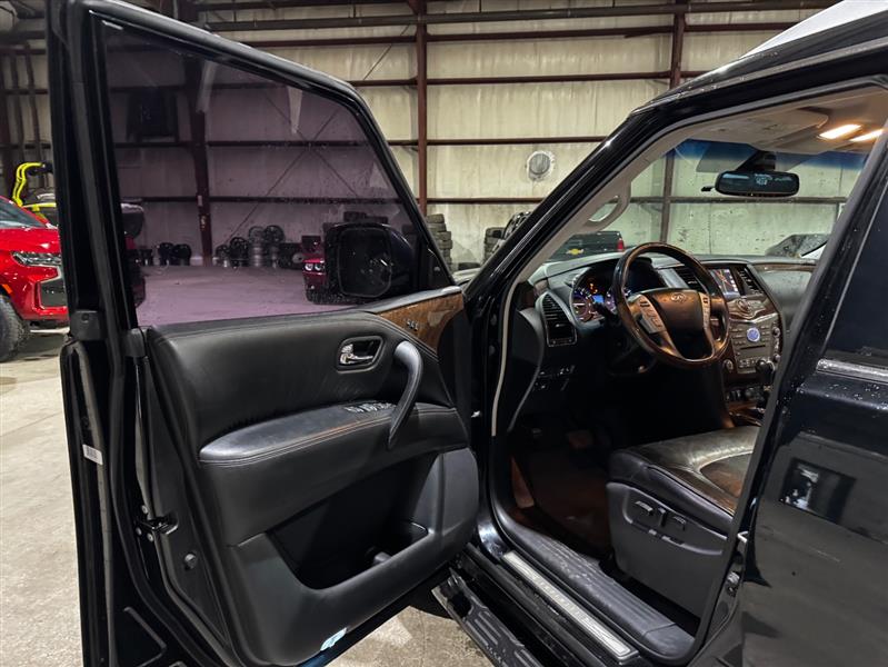 Infiniti QX80 Limited 4WD 2016