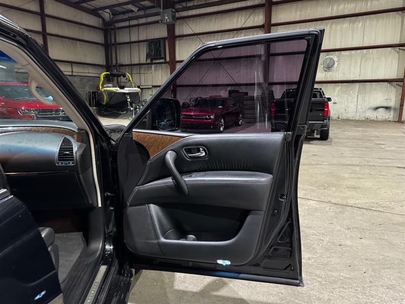 Infiniti QX80 Limited 4WD 2016