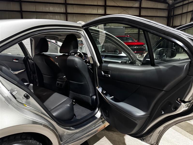 Lexus IS 250 RWD 2014