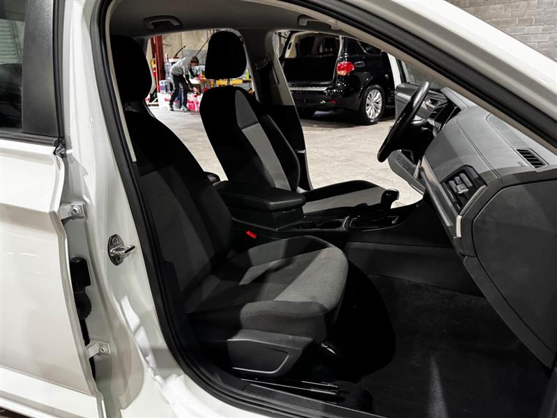 Volkswagen Jetta 1.4T SE 8A 2021