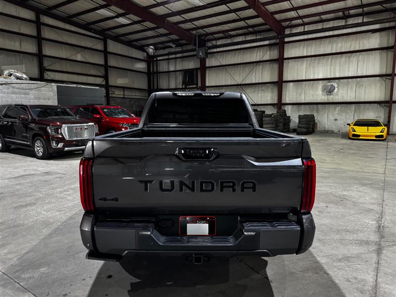 Toyota Tundra SR5 CrewMax 4WD 2022