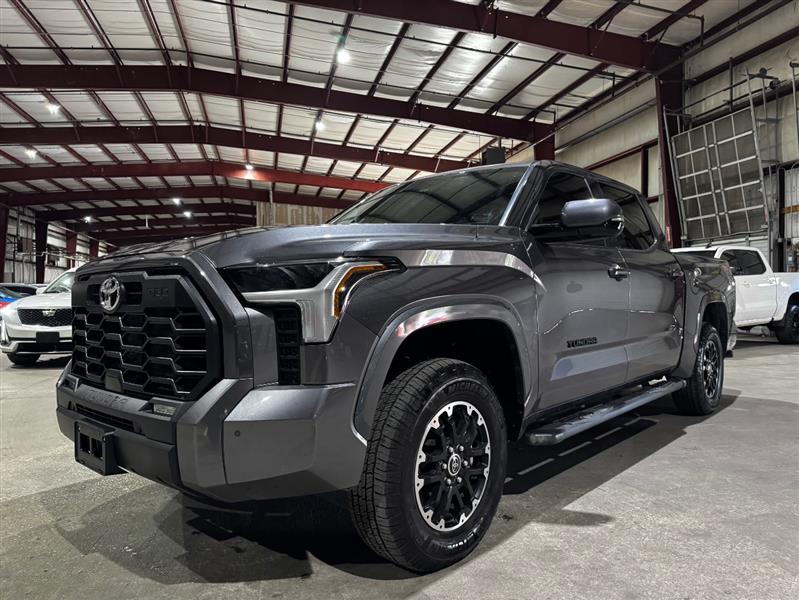 Toyota Tundra SR5 CrewMax 4WD 2022
