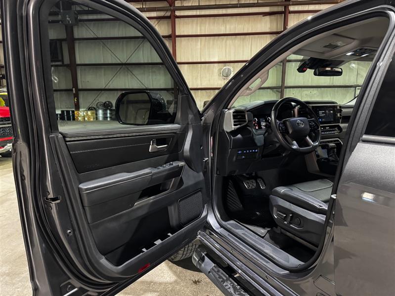 Toyota Tundra SR5 CrewMax 4WD 2022