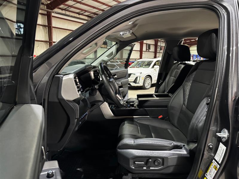 Toyota Tundra SR5 CrewMax 4WD 2022