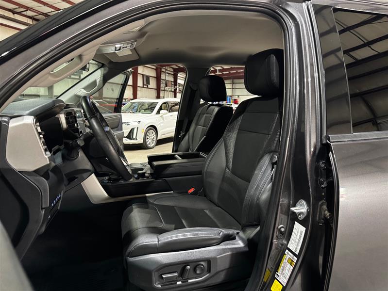 Toyota Tundra SR5 CrewMax 4WD 2022