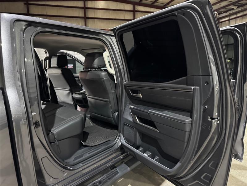 Toyota Tundra SR5 CrewMax 4WD 2022