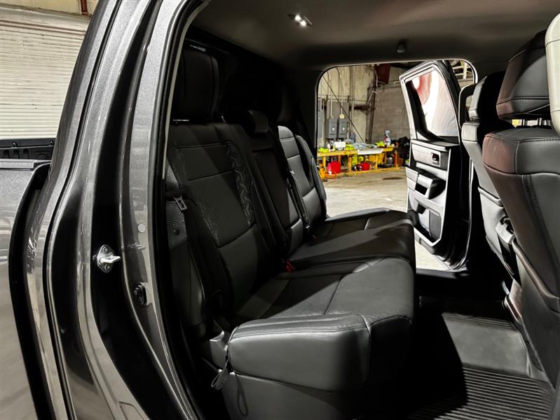 Toyota Tundra SR5 CrewMax 4WD 2022