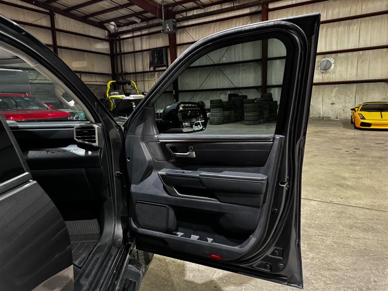 Toyota Tundra SR5 CrewMax 4WD 2022