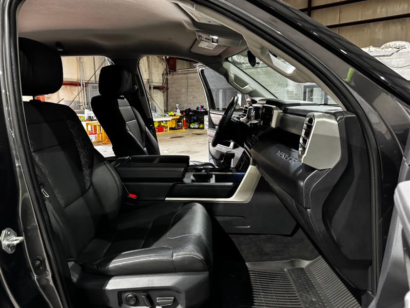 Toyota Tundra SR5 CrewMax 4WD 2022