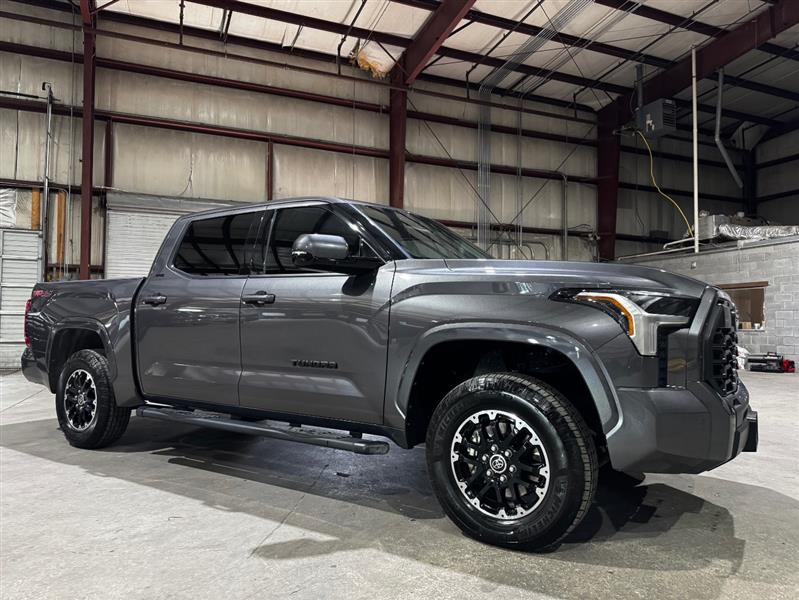 Toyota Tundra SR5 CrewMax 4WD 2022