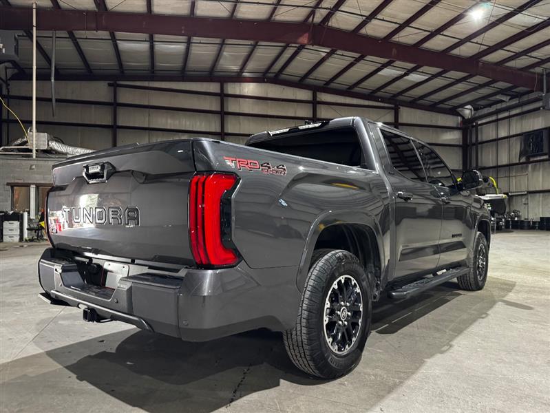 Toyota Tundra SR5 CrewMax 4WD 2022