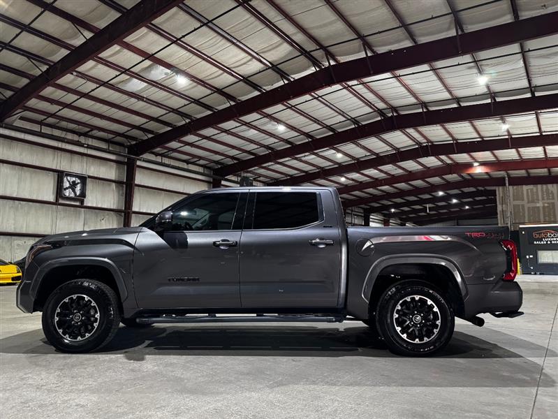 Toyota Tundra SR5 CrewMax 4WD 2022