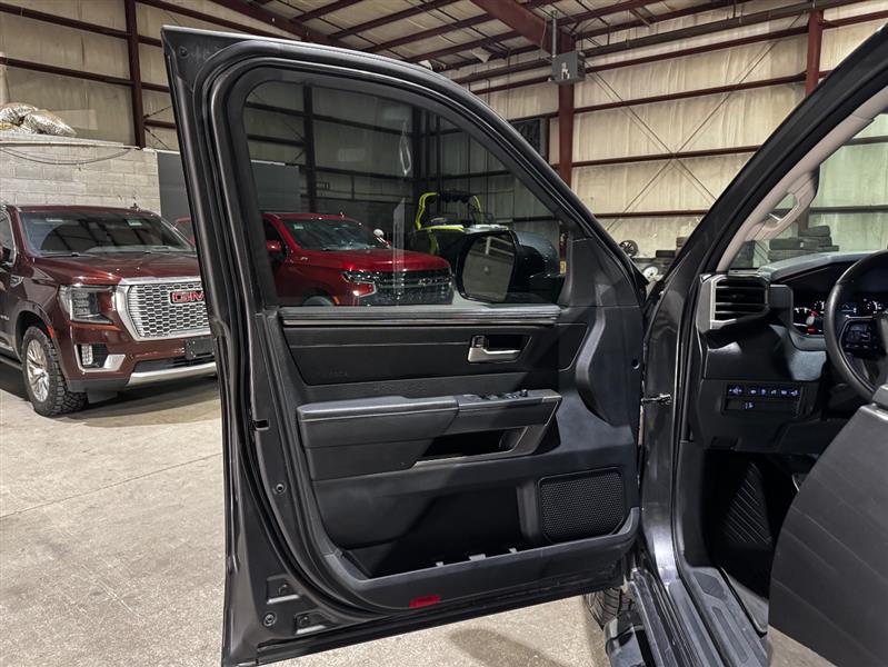 Toyota Tundra SR5 CrewMax 4WD 2022