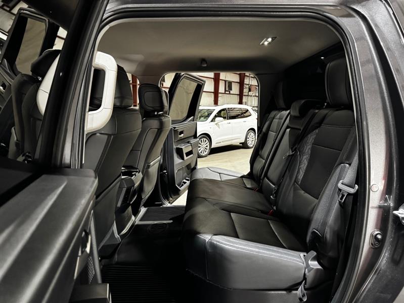 Toyota Tundra SR5 CrewMax 4WD 2022