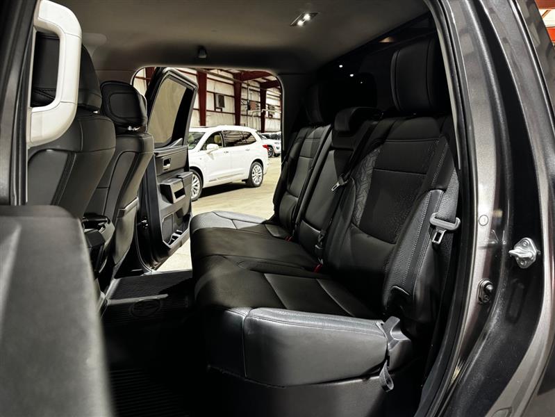 Toyota Tundra SR5 CrewMax 4WD 2022