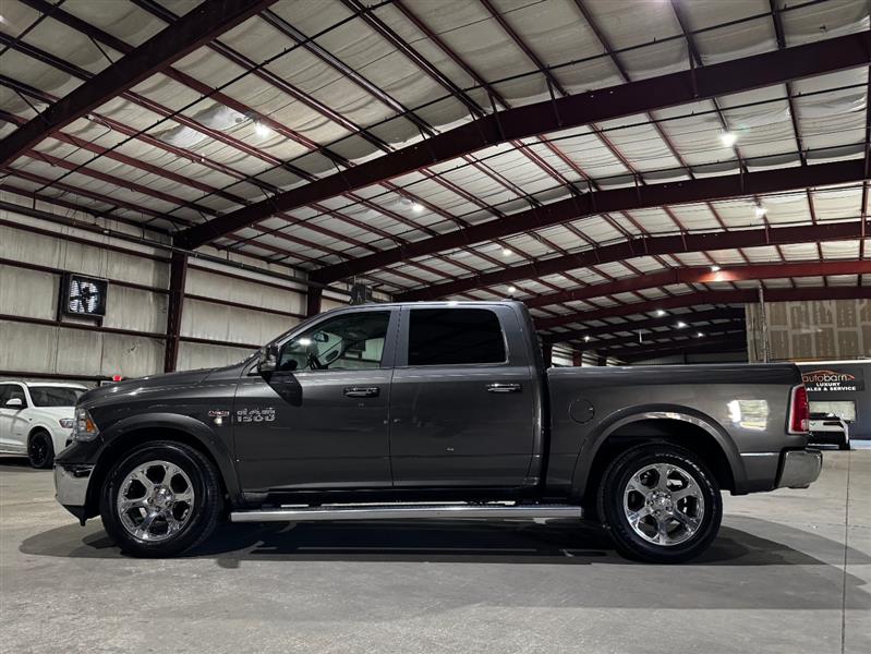 RAM 1500 Laramie Crew Cab SWB 4WD 2016