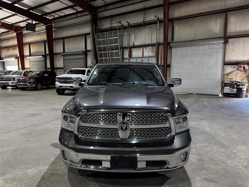 RAM 1500 Laramie Crew Cab SWB 4WD 2016