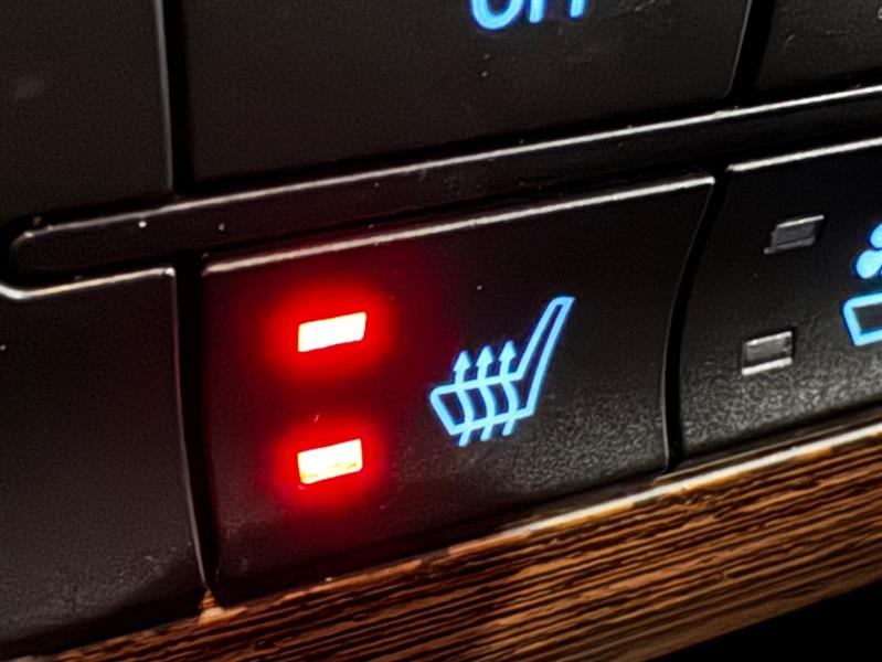 RAM 1500 Laramie Crew Cab SWB 4WD 2016