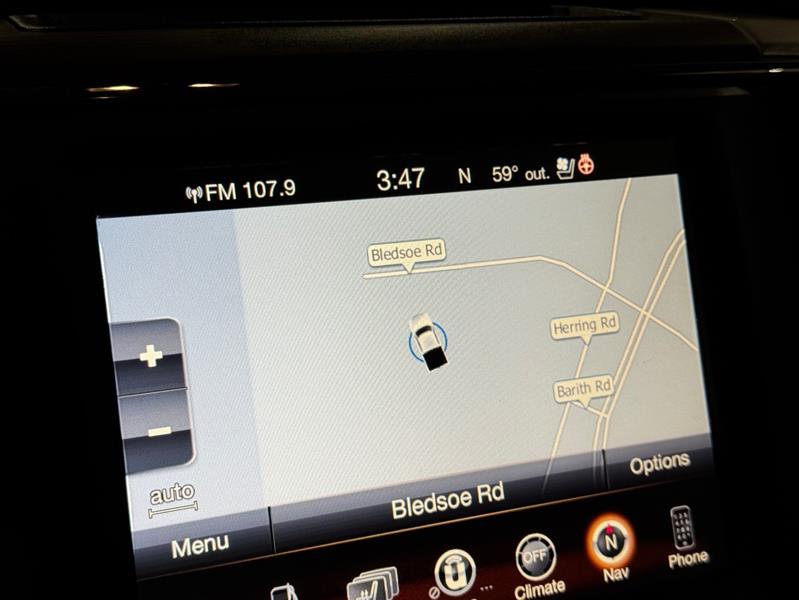 RAM 1500 Laramie Crew Cab SWB 4WD 2016