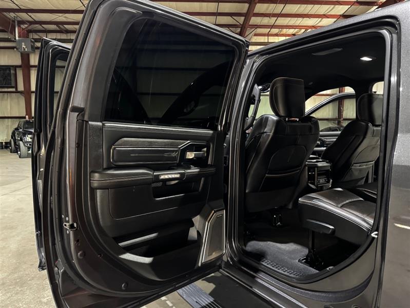 RAM 3500 Limited Mega Cab 4WD DRW 2019