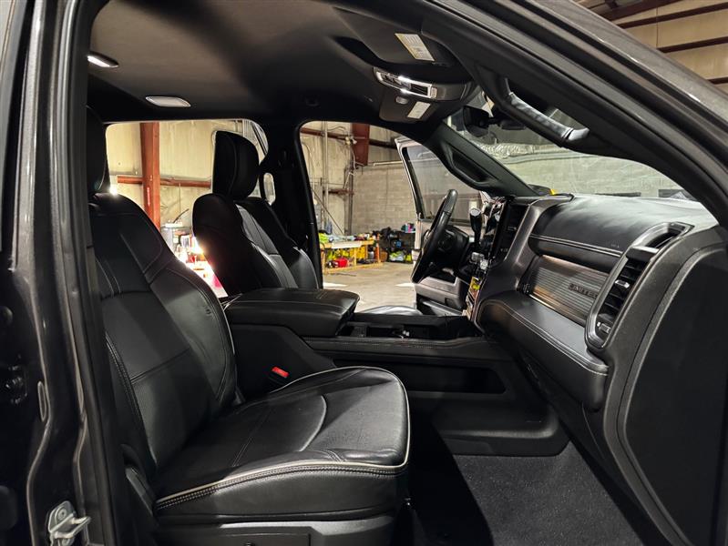 RAM 3500 Limited Mega Cab 4WD DRW 2019