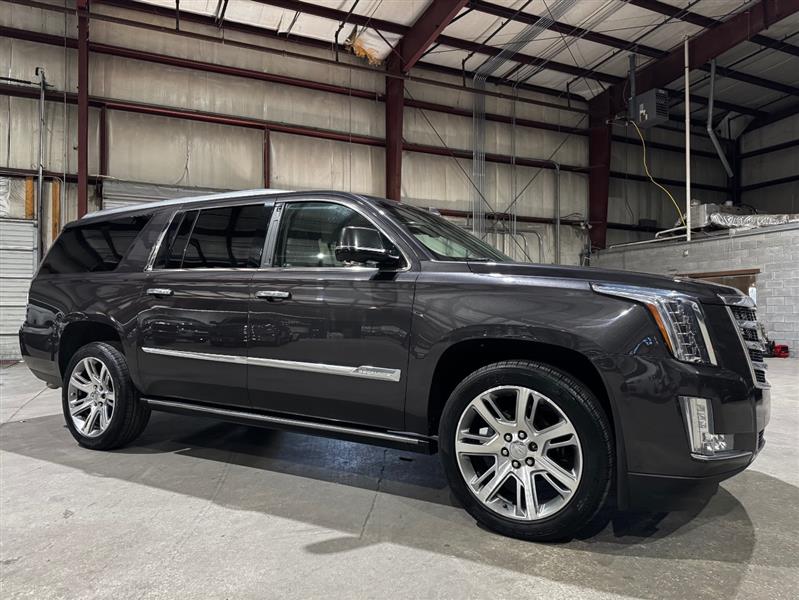 Cadillac Escalade ESV Premium 4WD 2016