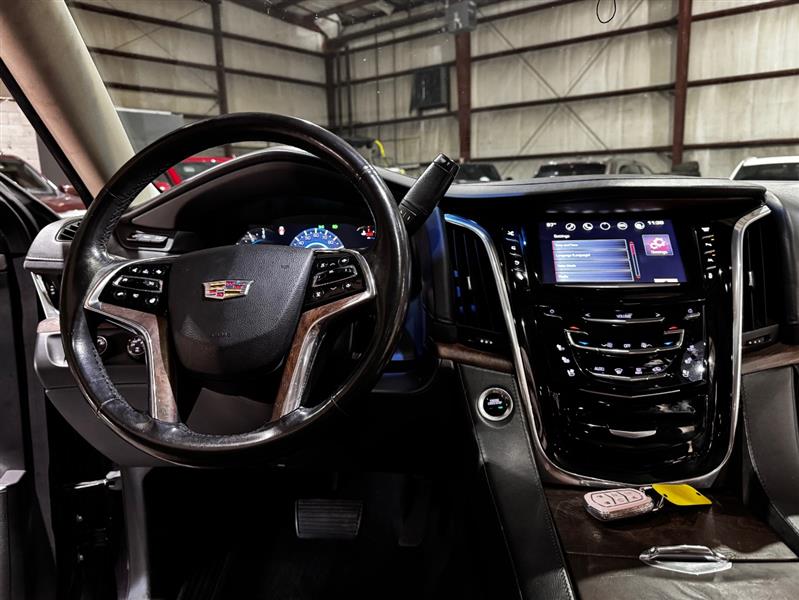 Cadillac Escalade ESV Premium 4WD 2016