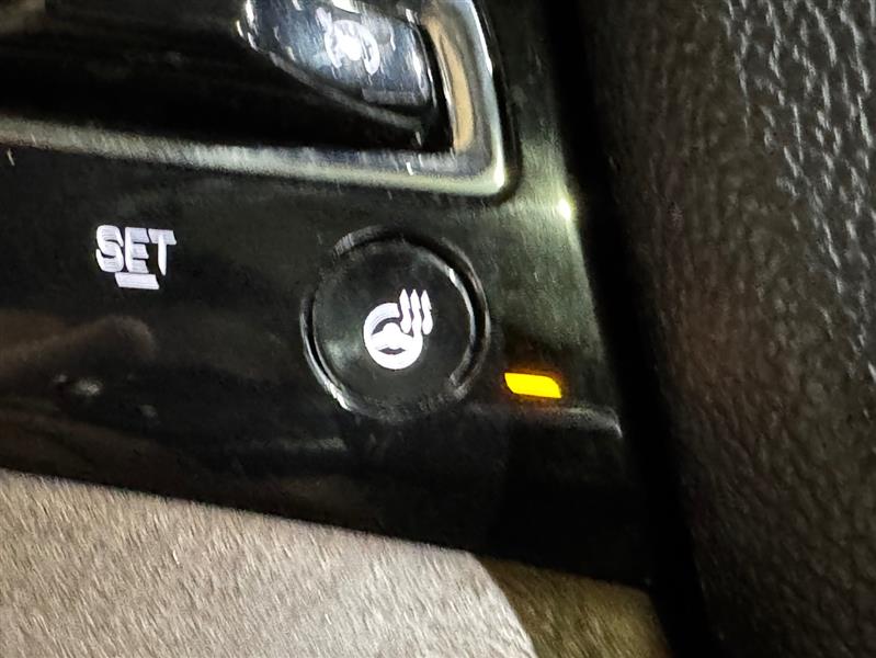 Cadillac Escalade ESV Premium 4WD 2016