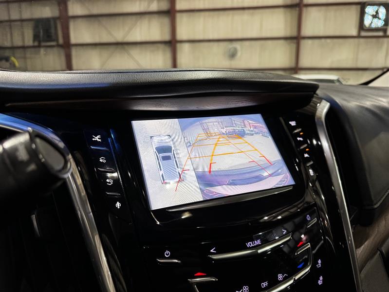 Cadillac Escalade ESV Premium 4WD 2016