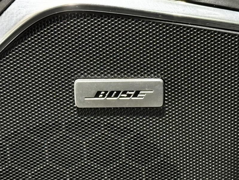 Cadillac Escalade ESV Premium 4WD 2016