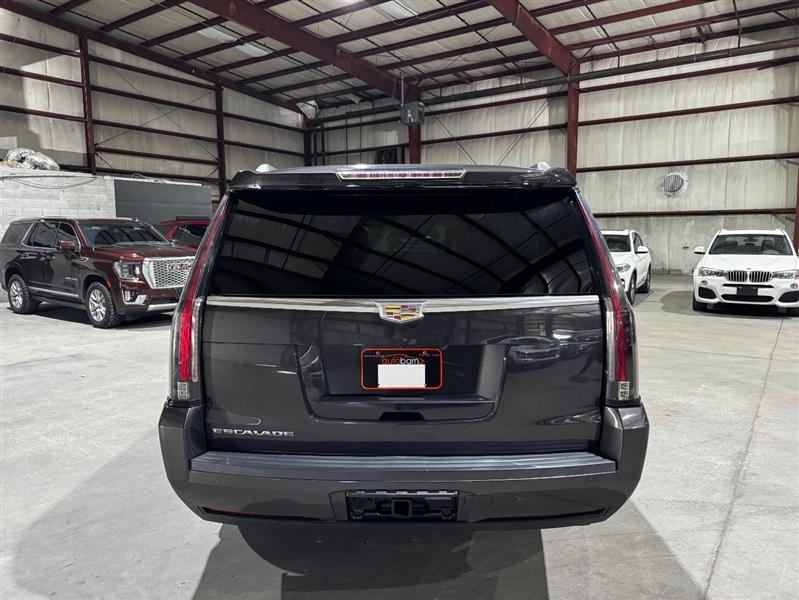 Cadillac Escalade ESV Premium 4WD 2016